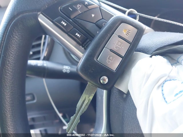 Nissan ROGUE S 2018 KNMAT2MT6JP546189 Image 11