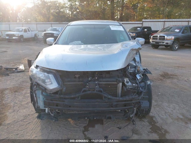 Nissan ROGUE S 2018 KNMAT2MT6JP546189 Image 13