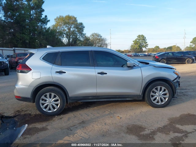 Nissan ROGUE S 2018 KNMAT2MT6JP546189 Image 14