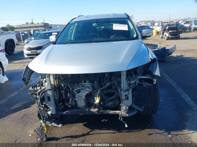 5N1DR2MM3JC642062 Nissan Pathfinder