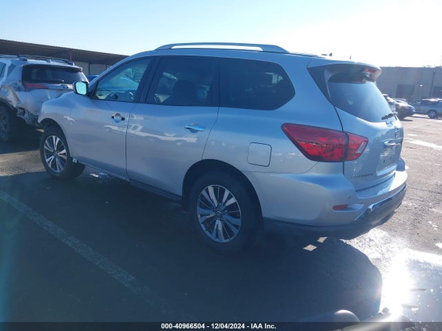 5N1DR2MM3JC642062 Nissan Pathfinder