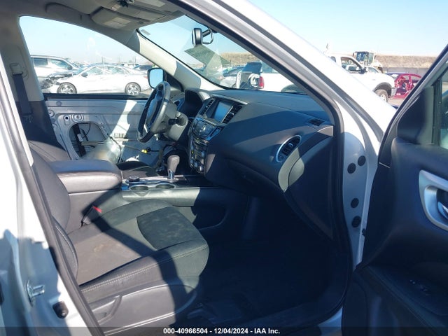 5N1DR2MM3JC642062 Nissan Pathfinder