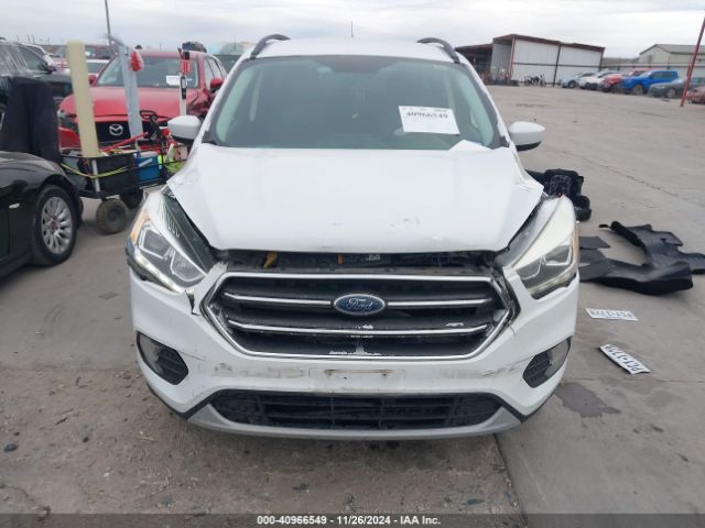 1FMCU0G97HUF05832 Ford ESCAPE SE