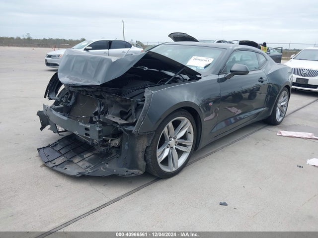 Chevrolet Camaro 1lt 2017 1G1FB1RX4H0134038 Image 2
