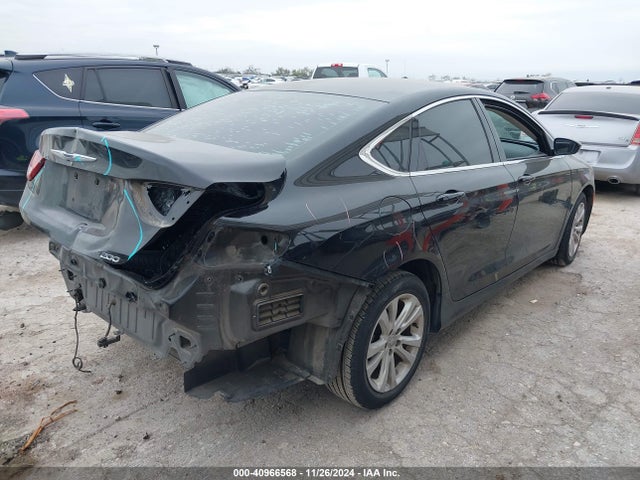Chrysler 200 Limited 2015 1C3CCCABXFN713185 Image 4