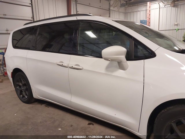 2C4RC1EG0LR239620 Chrysler Pacifica Touring L Plus
