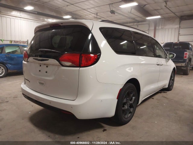 2C4RC1EG0LR239620 Chrysler Pacifica Touring L Plus