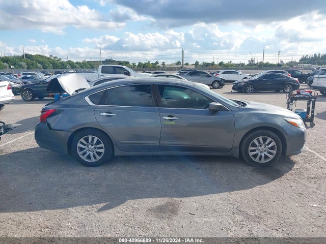 Nissan Altima 2.5 S 2016 1N4AL3AP7GN314949 Image 13