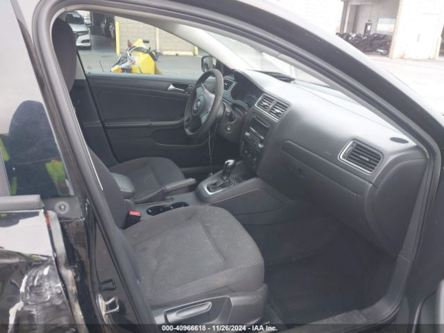 3VW2K7AJ1EM330685 Volkswagen Jetta 2.0l S