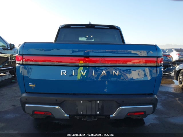 Rivian R1t Adventure 2022 7FCTGAAA4NN014039 Image 17