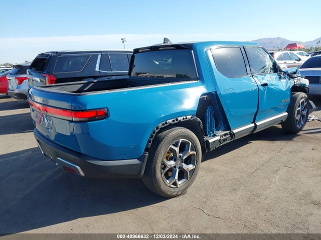 Rivian R1t Adventure 2022 7FCTGAAA4NN014039 Image 4