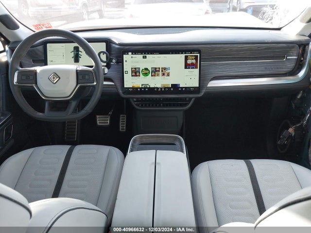 Rivian R1t Adventure 2022 7FCTGAAA4NN014039 Image 5