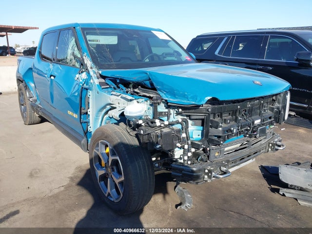 Rivian R1t Adventure 2022 7FCTGAAA4NN014039 Image 6