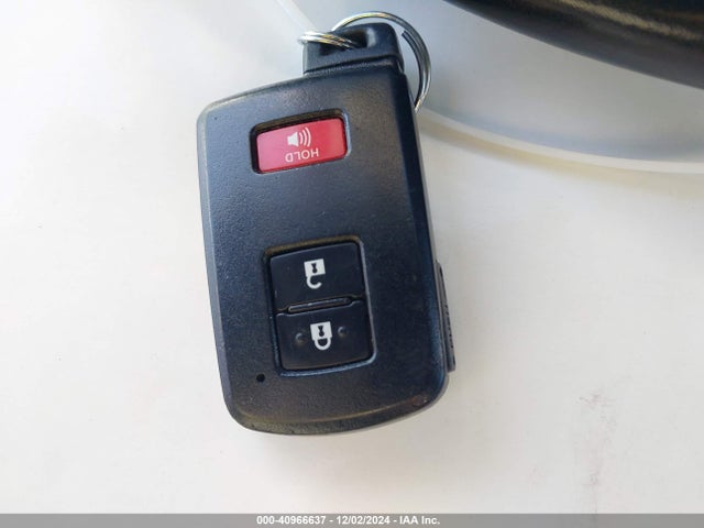JTMWFREV7JJ206249 Toyota Rav4 Adventure/xle