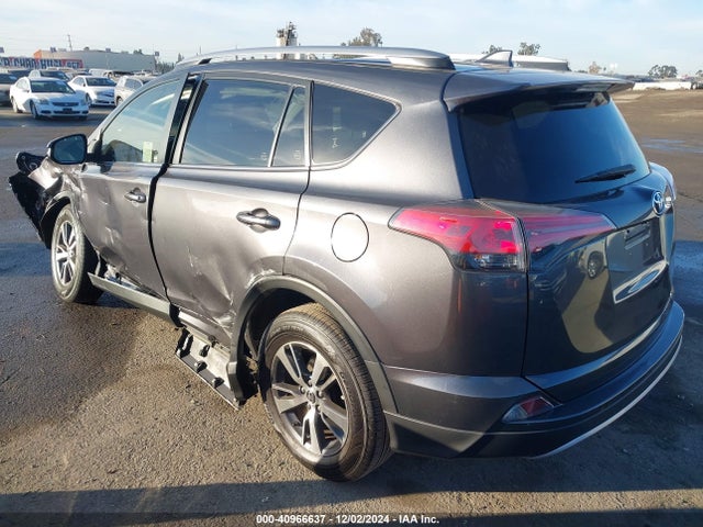 JTMWFREV7JJ206249 Toyota Rav4 Adventure/xle