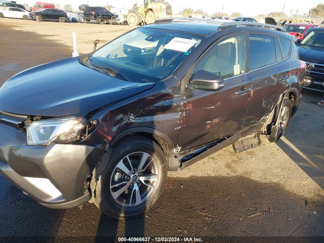 JTMWFREV7JJ206249 Toyota Rav4 Adventure/xle