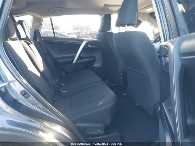 JTMWFREV7JJ206249 Toyota Rav4 Adventure/xle