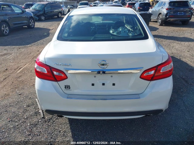Nissan Altima 2.5 S 2017 1N4AL3AP2HC139295 Image 16