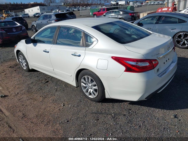 Nissan Altima 2.5 S 2017 1N4AL3AP2HC139295 Image 3