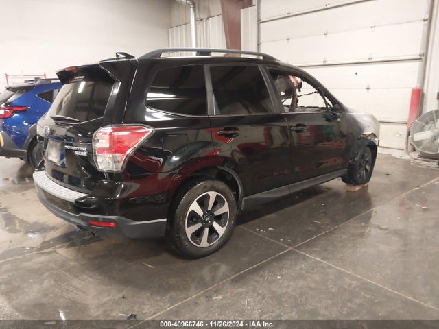 JF2SJARC3HH435277 Subaru Forester Limited