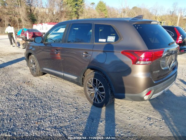 2017 MITSUBISHI OUTLANDER JA4AZ2A37HZ012257 Photo 2