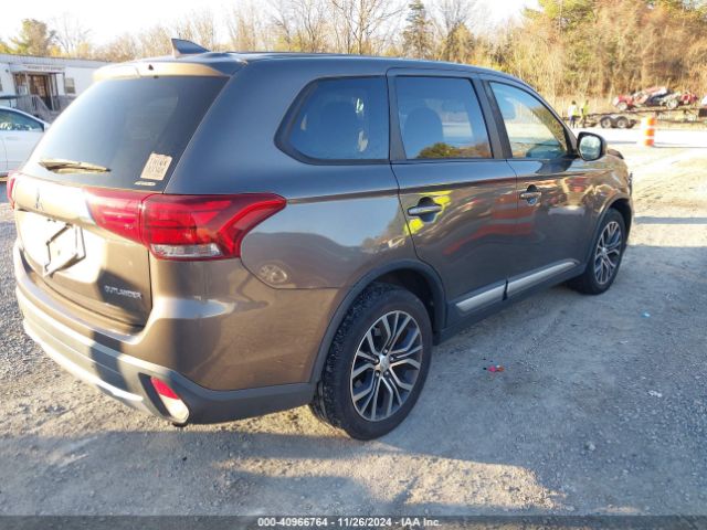 2017 MITSUBISHI OUTLANDER JA4AZ2A37HZ012257 Photo 3