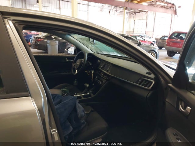 KIA Optima Lx 2016 5XXGT4L33GG081782 Image 5