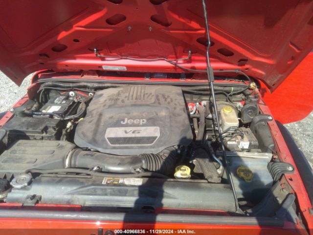 1C4BJWDG3EL318961 Jeep Wrangler Unlimited Sport