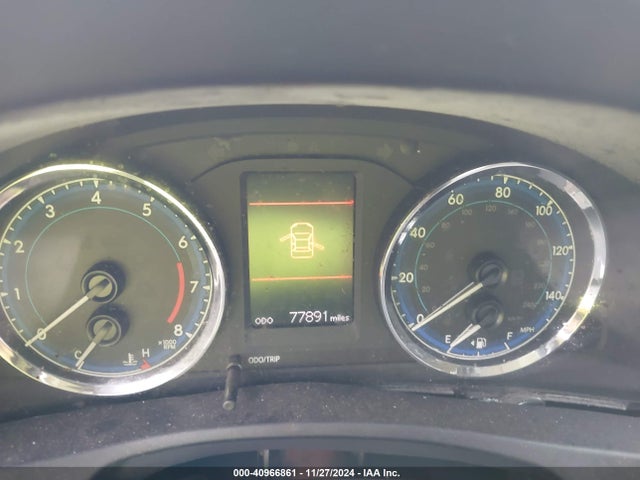 Toyota COROLLA LE 2018 5YFBURHE3JP738612 Image 7