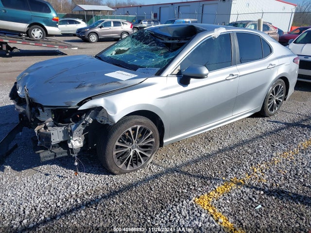 4T1B11HKXJU583359 Toyota CAMRY SE
