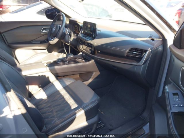 JN8AT3DCXMW106173 Nissan Rogue Platinum Fwd