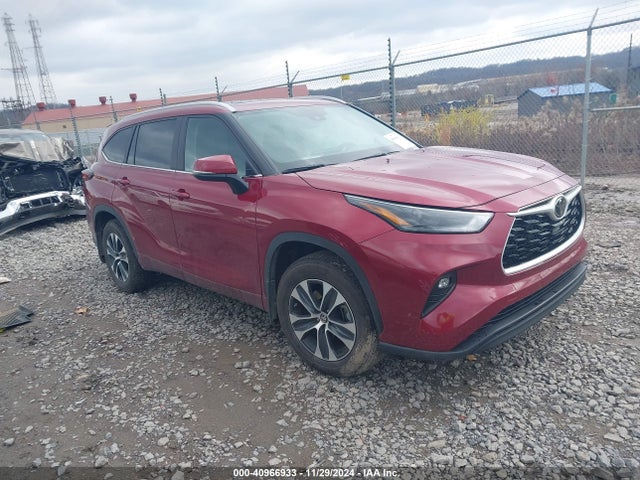 Toyota Highlander Xle 2024 5TDKDRBH4RS559209 Image 1