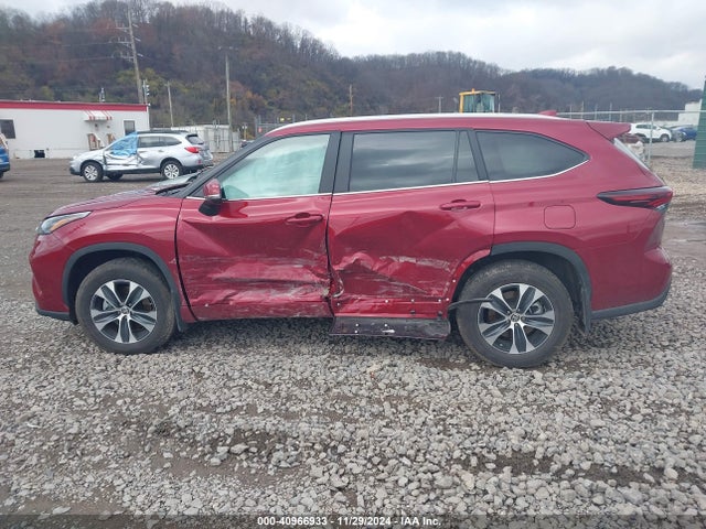 Toyota Highlander Xle 2024 5TDKDRBH4RS559209 Image 14