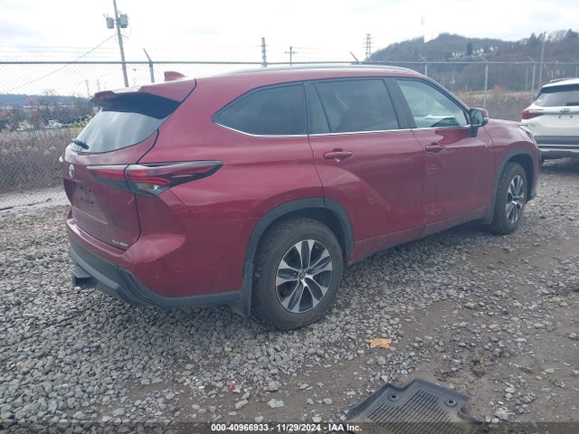 Toyota Highlander Xle 2024 5TDKDRBH4RS559209 Image 4
