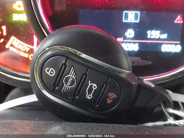 2019 MINI CONVERTIBLE WMWWH9C55K3A78807 Photo 10