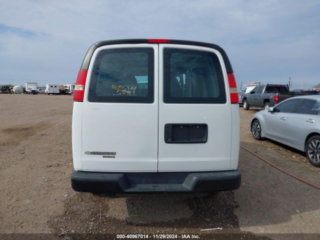 1GCSGAFX4E1101638 Chevrolet Express 1500 Work Van
