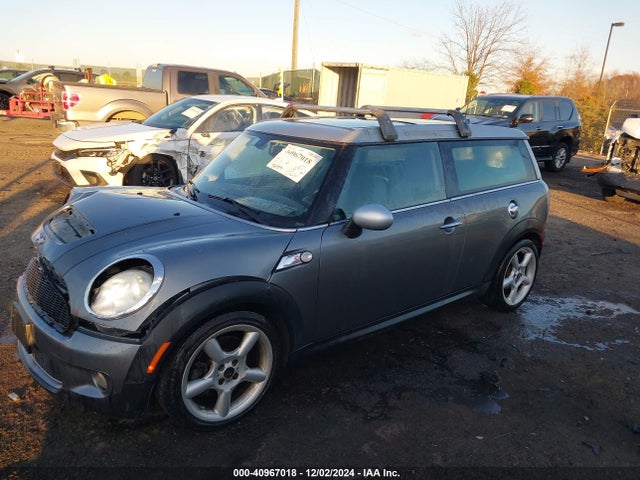 2008 MINI COOPER S CLUBMAN WMWMM33528TP87149 Photo 1