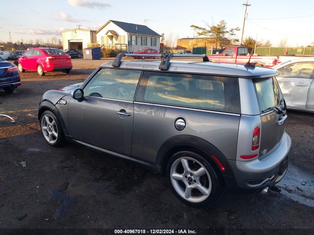 2008 MINI COOPER S CLUBMAN WMWMM33528TP87149 Photo 2