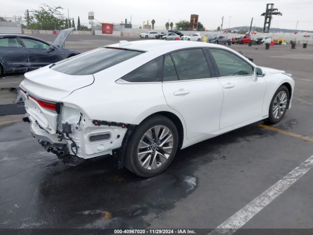 JTDAAAAA1NA005658 Toyota Mirai Xle