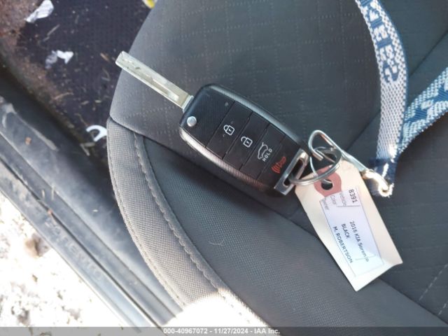 5XYPGDA59GG068118 KIA Sorento 3.3l Lx