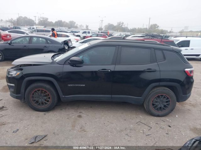 3C4NJCAB5JT250777 Jeep Compass Sport Fwd