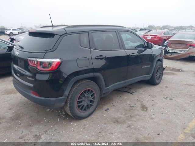 3C4NJCAB5JT250777 Jeep Compass Sport Fwd