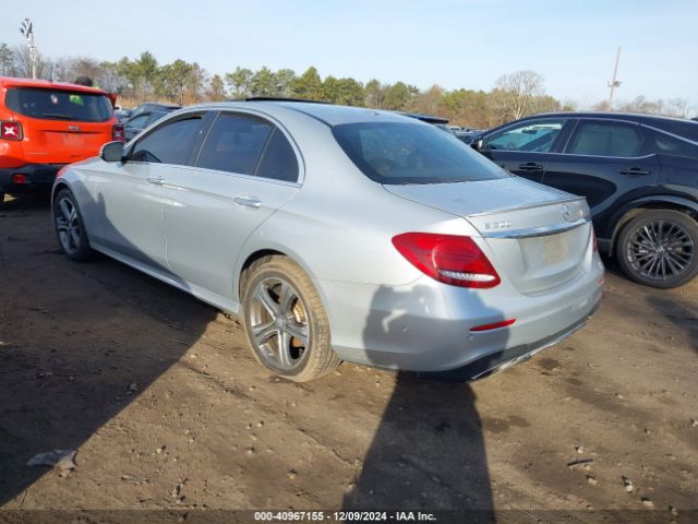 WDDZF4KB7HA211493 Mercedes-Benz E 300 4matic