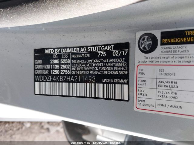 WDDZF4KB7HA211493 Mercedes-Benz E 300 4matic
