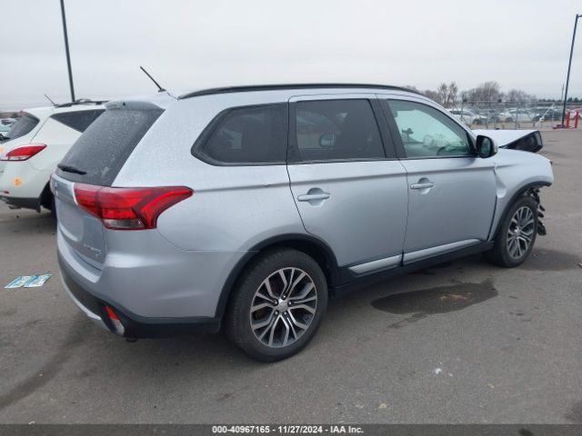 2016 MITSUBISHI OUTLANDER JA4AD3A33GZ016678 Photo 3