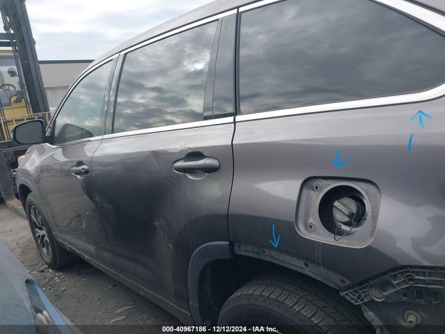 Toyota Highlander Xle V6 2016 5TDKKRFH0GS124765 Image 14