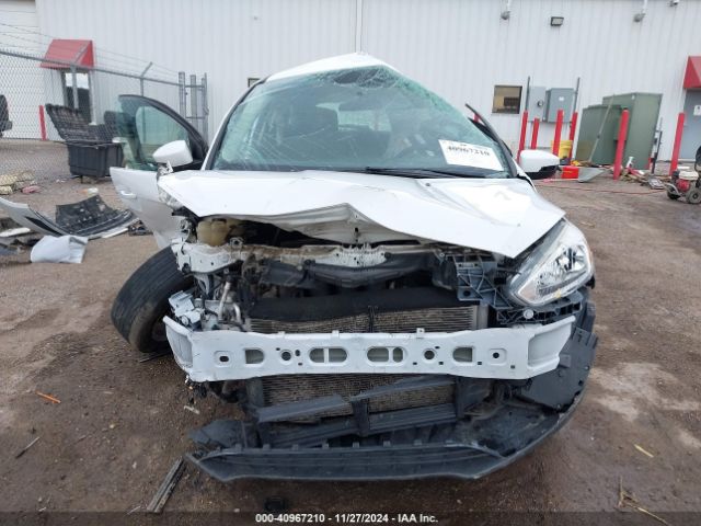 1FADP3K21HL224102 Ford FOCUS SE