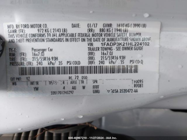 1FADP3K21HL224102 Ford FOCUS SE