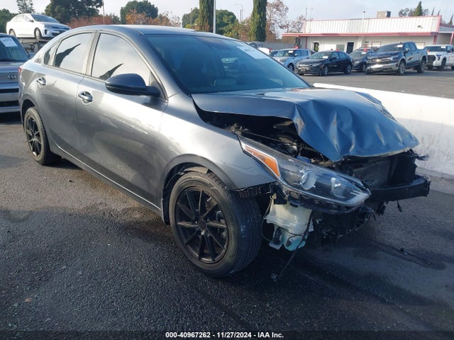 2019 3KPF24AD6KE083991 main image