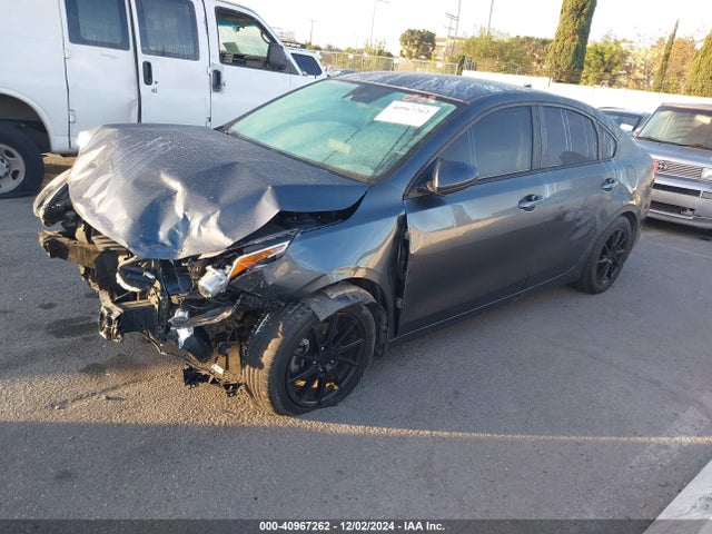 KIA Forte Lxs 2019 3KPF24AD6KE083991 Image 2